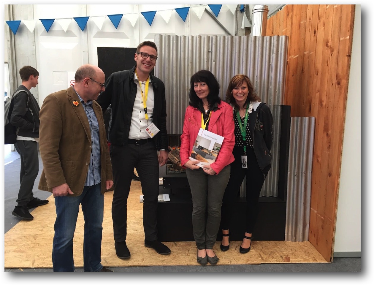 Kaminbau-Messestand-Wärme